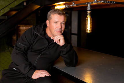 мужской портрет в студии